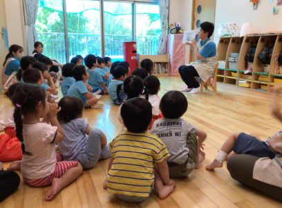 職場の様子1
